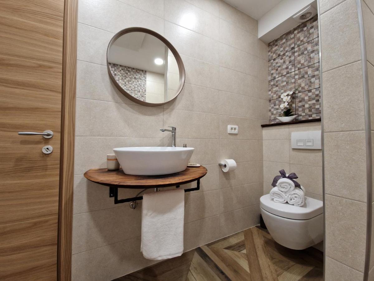 Wine & Apartment Vinales Koper Luaran gambar