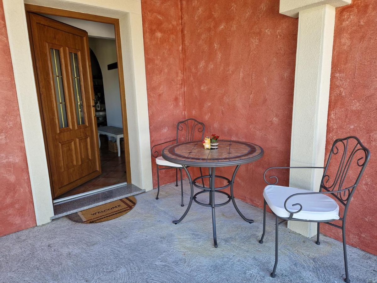 Wine & Apartment Vinales Koper Luaran gambar