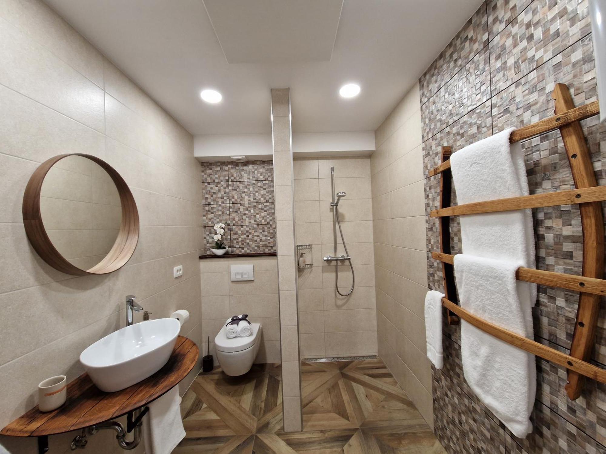 Wine & Apartment Vinales Koper Luaran gambar
