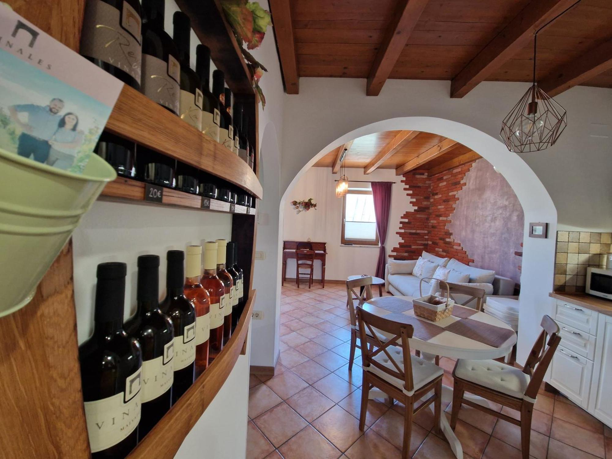 Wine & Apartment Vinales Koper Luaran gambar